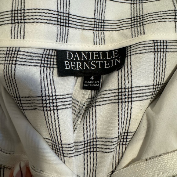 WeWoreWhat- Like New - previously DANIELLE BERNSTEIN brand - Picture 3 of 3